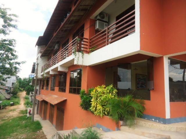 Hostal El Puerto Yurimaguas Exterior photo